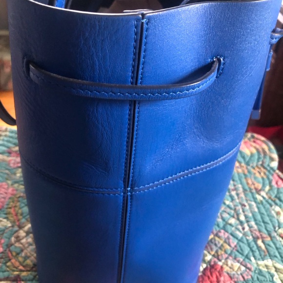 Tory Burch Blue Leather Tote Bag - Picture 2 of 7
